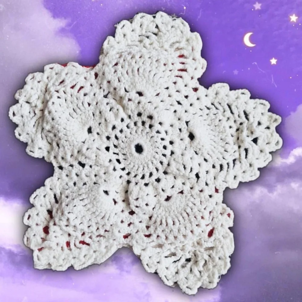 Floral 90s Crochet Decor